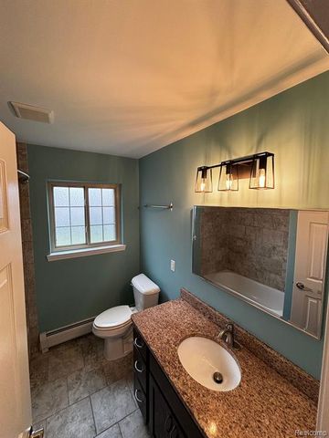 454 Romeo Road 215, Rochester, MI 48307