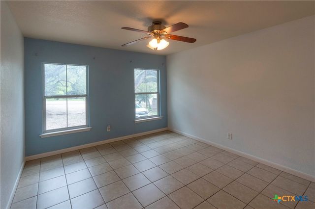 1015 Twin Deer Lane, Canyon Lake, TX 78133