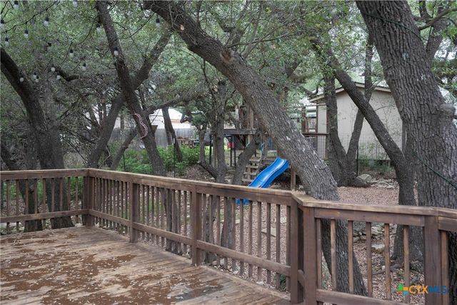 1015 Twin Deer Lane, Canyon Lake, TX 78133