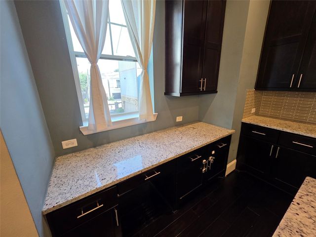 4315 Schuler Street, Houston, TX 77007