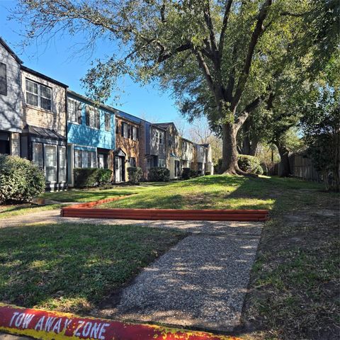 8355 Nairn Street, Houston, TX 77074