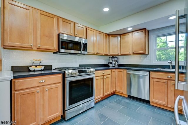 1986 Holland Brook Rd, Branchburg Twp., NJ 08876