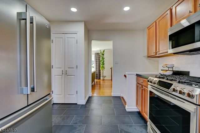 1986 Holland Brook Rd, Branchburg Twp., NJ 08876
