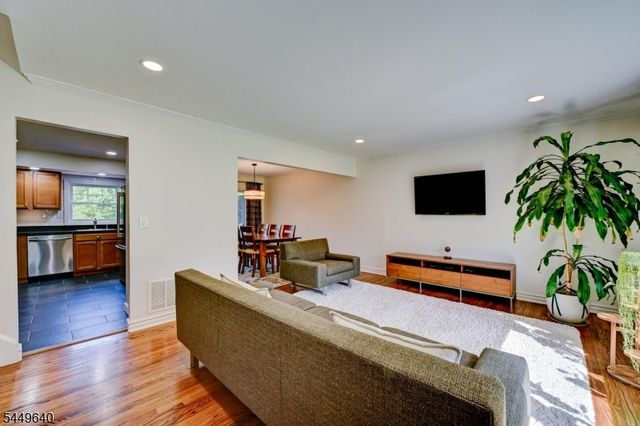 1986 Holland Brook Rd, Branchburg Twp., NJ 08876