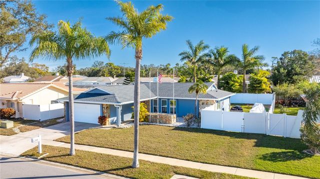 9407 LAURA ANNE DRIVE, Seminole, FL 33776