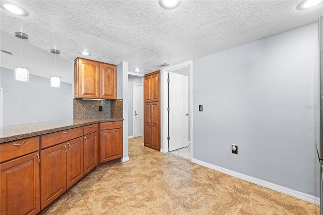 9407 LAURA ANNE DRIVE, Seminole, FL 33776