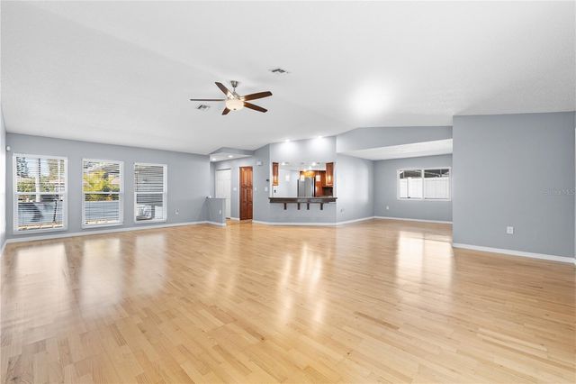 9407 LAURA ANNE DRIVE, Seminole, FL 33776