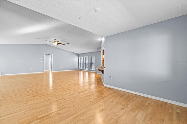 9407 LAURA ANNE DRIVE, Seminole, FL 33776