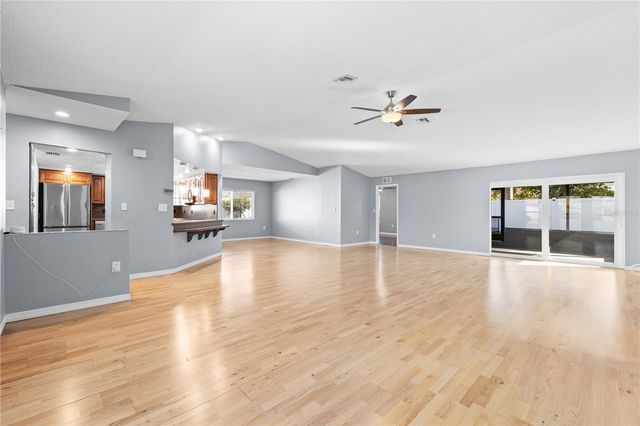 9407 LAURA ANNE DRIVE, Seminole, FL 33776