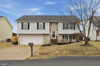 151 REAGAN DR, Inwood, WV 25428
