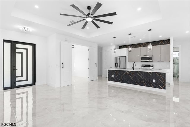 641 Camilla ST E, Lehigh Acres, FL 33974