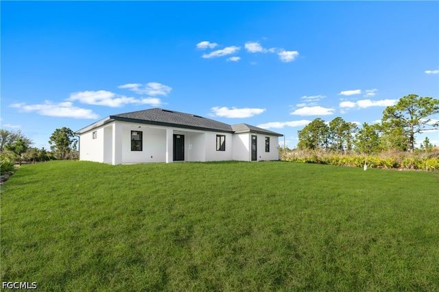 641 Camilla ST E, Lehigh Acres, FL 33974