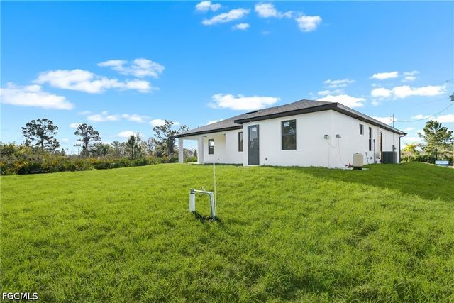 641 Camilla ST E, Lehigh Acres, FL 33974