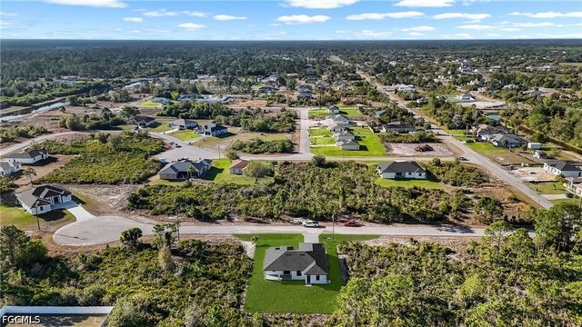 641 Camilla ST E, Lehigh Acres, FL 33974