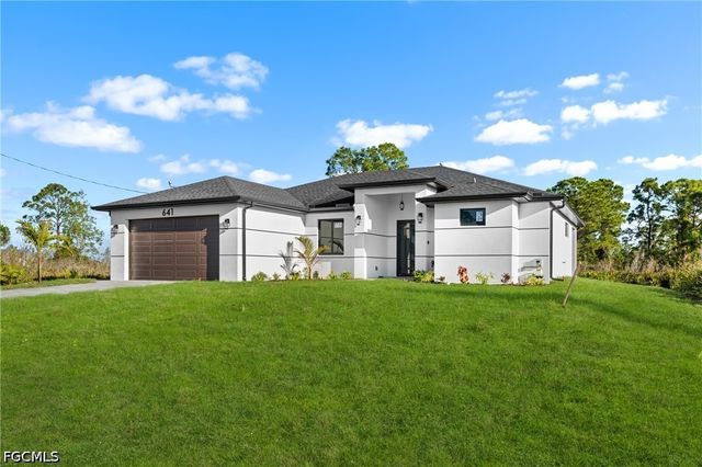 641 Camilla ST E, Lehigh Acres, FL 33974
