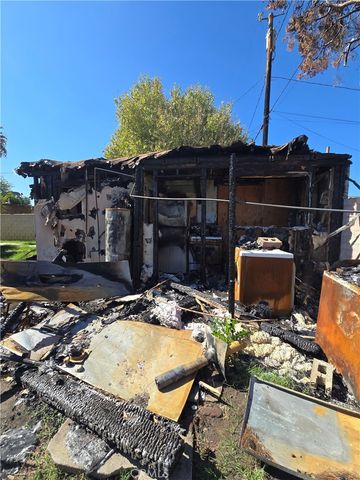 1117 W Hays, Banning, CA 92220