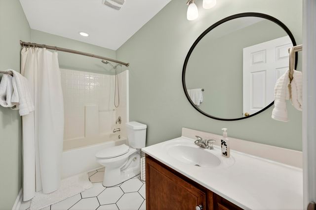 8591 Purity Drive, North Charleston, SC 29406