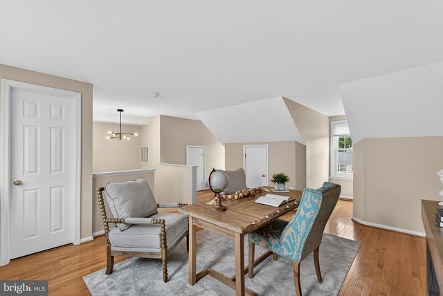 7412 GILLINGHAM ROW, Alexandria, VA 22315