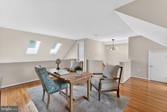 7412 GILLINGHAM ROW, Alexandria, VA 22315