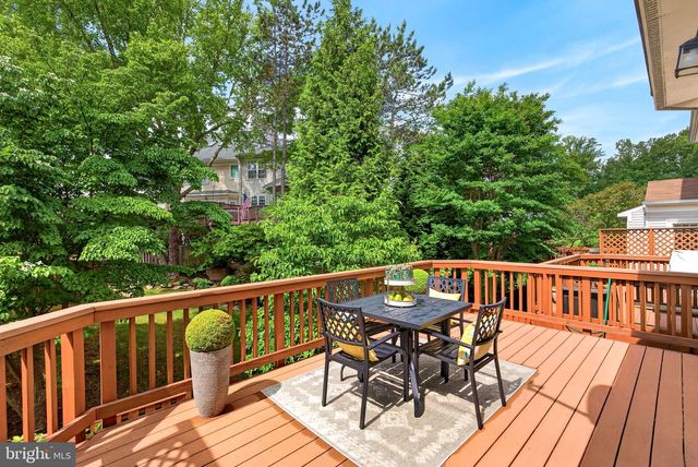 7412 GILLINGHAM ROW, Alexandria, VA 22315