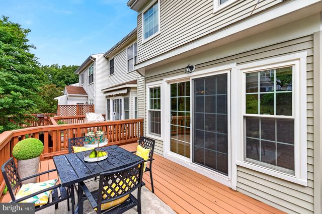 7412 GILLINGHAM ROW, Alexandria, VA 22315