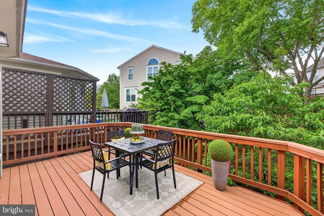 7412 GILLINGHAM ROW, Alexandria, VA 22315