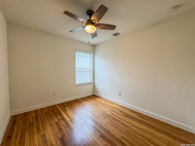 823 La Manda, San Antonio, TX 78201