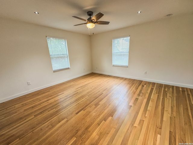 823 La Manda, San Antonio, TX 78201