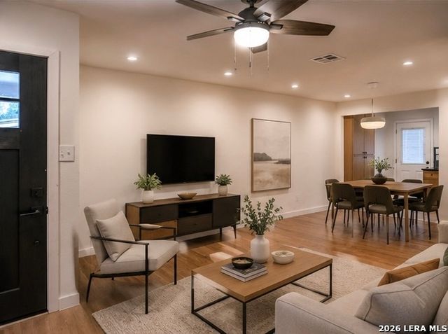 823 La Manda, San Antonio, TX 78201