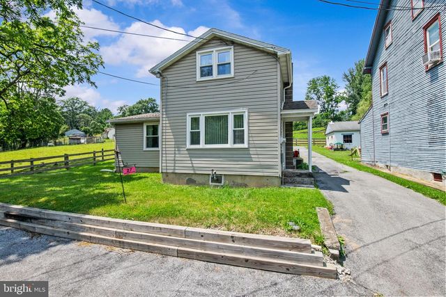 27 HOOVER LN, Mohnton, PA 19540