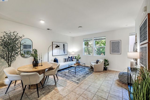 612 Staley Ave, Hayward, CA 94541