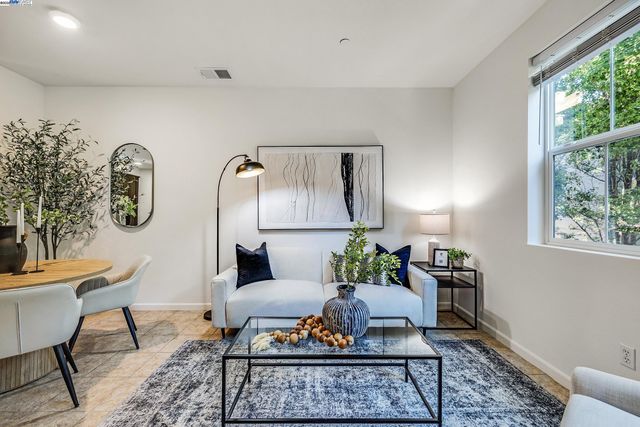 612 Staley Ave, Hayward, CA 94541