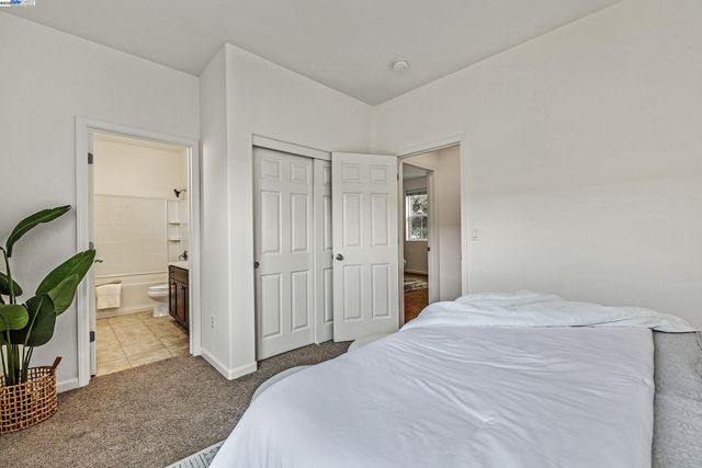 612 Staley Ave, Hayward, CA 94541