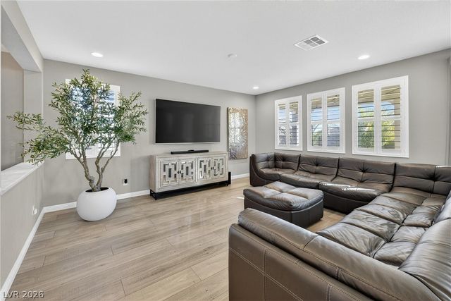 454 Cabral Peak Street, Las Vegas, NV 89138