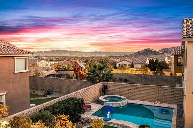 454 Cabral Peak Street, Las Vegas, NV 89138
