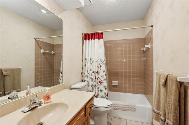 12428 Lamar Avenue, Leawood, KS 66209