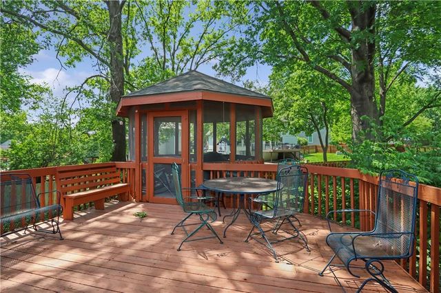 12428 Lamar Avenue, Leawood, KS 66209