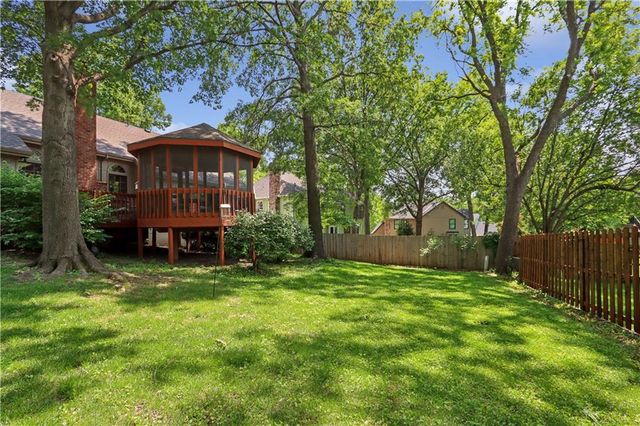 12428 Lamar Avenue, Leawood, KS 66209