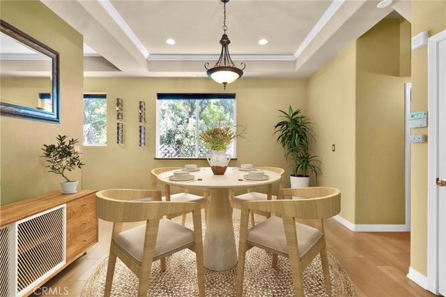 5242 Vesper Avenue 7, Sherman Oaks, CA 91411