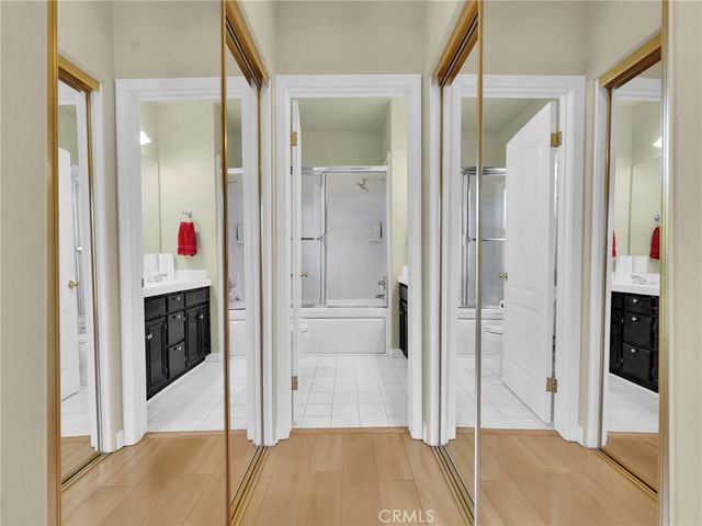 5242 Vesper Avenue 7, Sherman Oaks, CA 91411