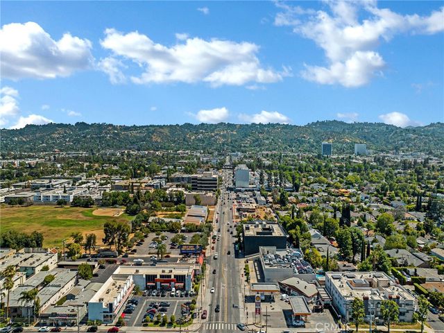 5242 Vesper Avenue 7, Sherman Oaks, CA 91411