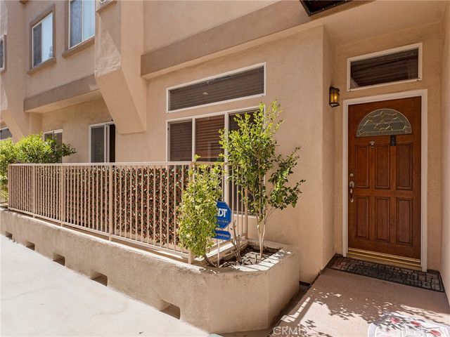 5242 Vesper Avenue 7, Sherman Oaks, CA 91411