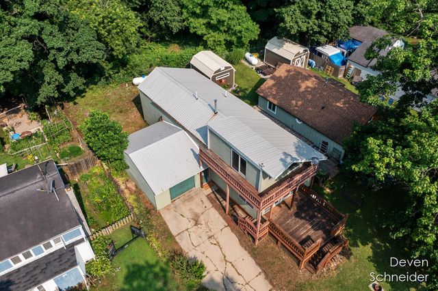 65 Sundago Park Street, Hastings Twp, MI 49058