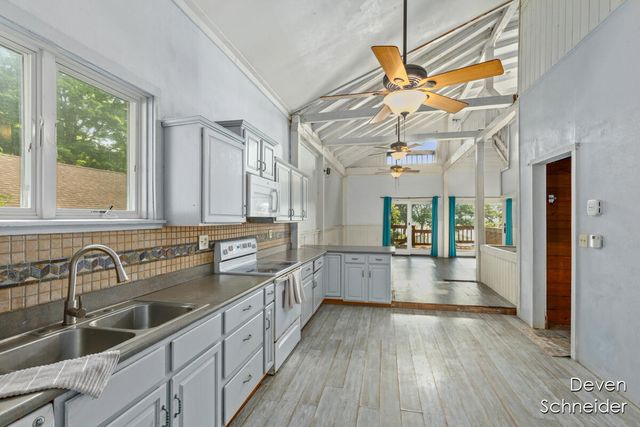 65 Sundago Park Street, Hastings Twp, MI 49058