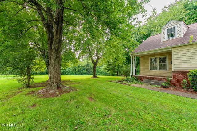221 Bent Street, Kingsport, TN 37660