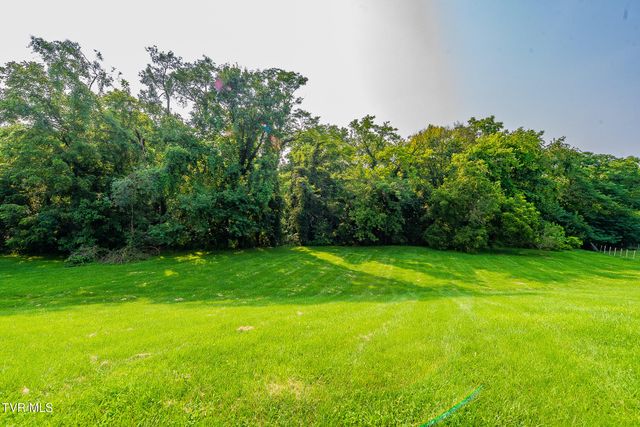 221 Bent Street, Kingsport, TN 37660
