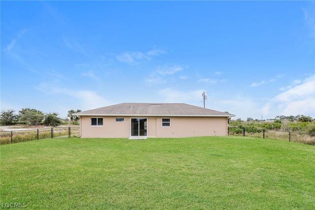 2900 73rd ST W, Lehigh Acres, FL 33971