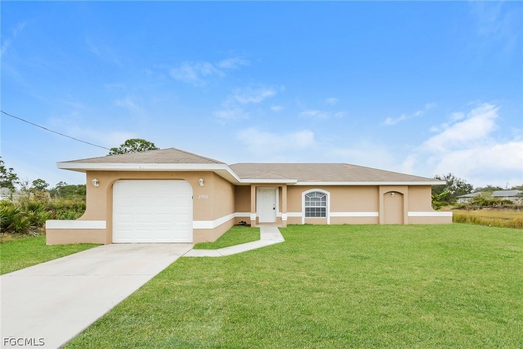 2900 73rd ST W, Lehigh Acres, FL 33971