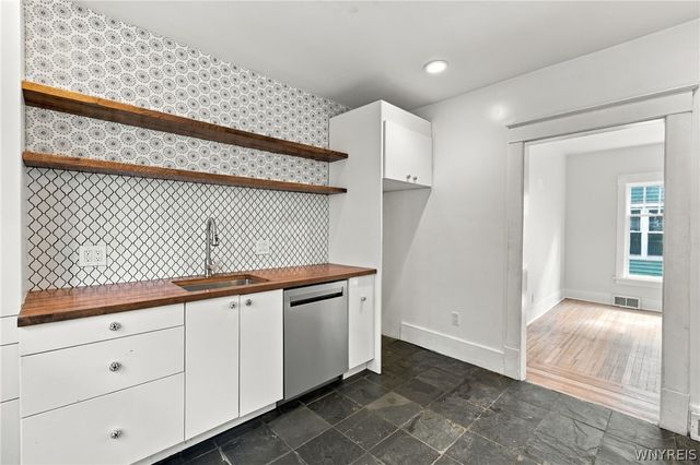 798 Abbott Road, Buffalo, NY 14220
