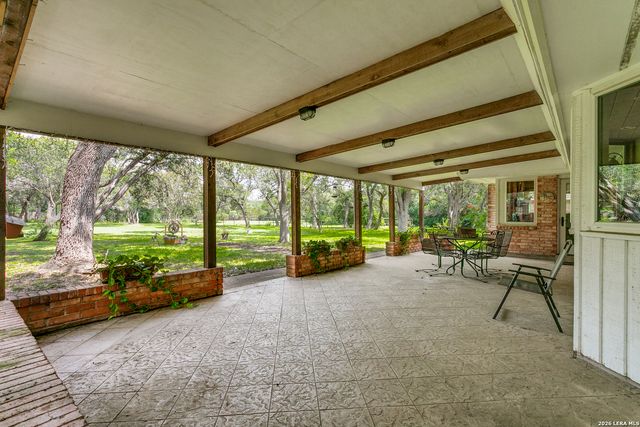 218 VILLAGE CIR, Hill Country Village, TX 78232